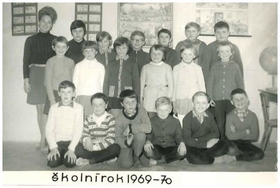 v obr Školní fotka 1969-70