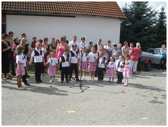 v obr slavnostní zahájení